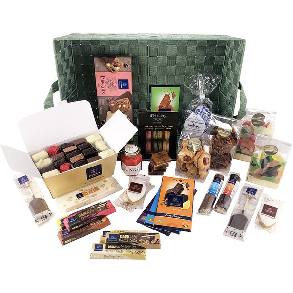 GESCHENKMAND DELICATESSEN (ROYAL)